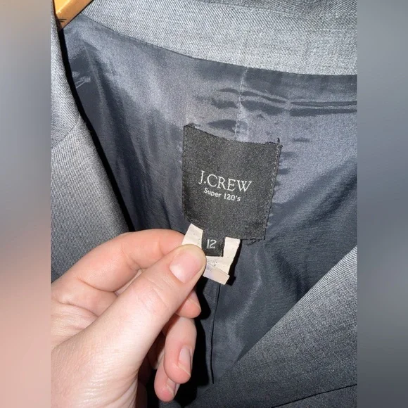 J. Crew Super 120’s Women’s Lightweight Wool Blend Dark Gray Suit Blazer Size 12 - Picture 3 of 9